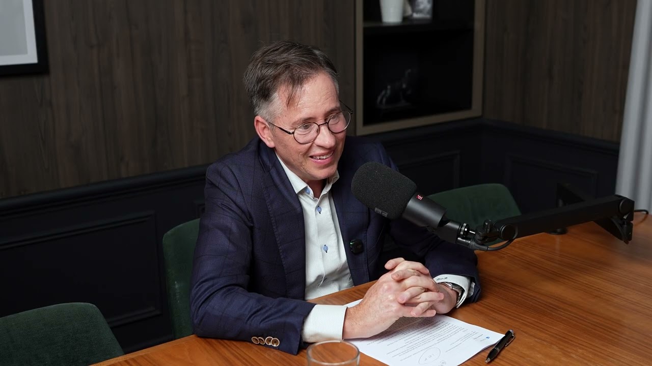 What Elite Sports Teaches Us About Workplace Excellence with Chris Brady