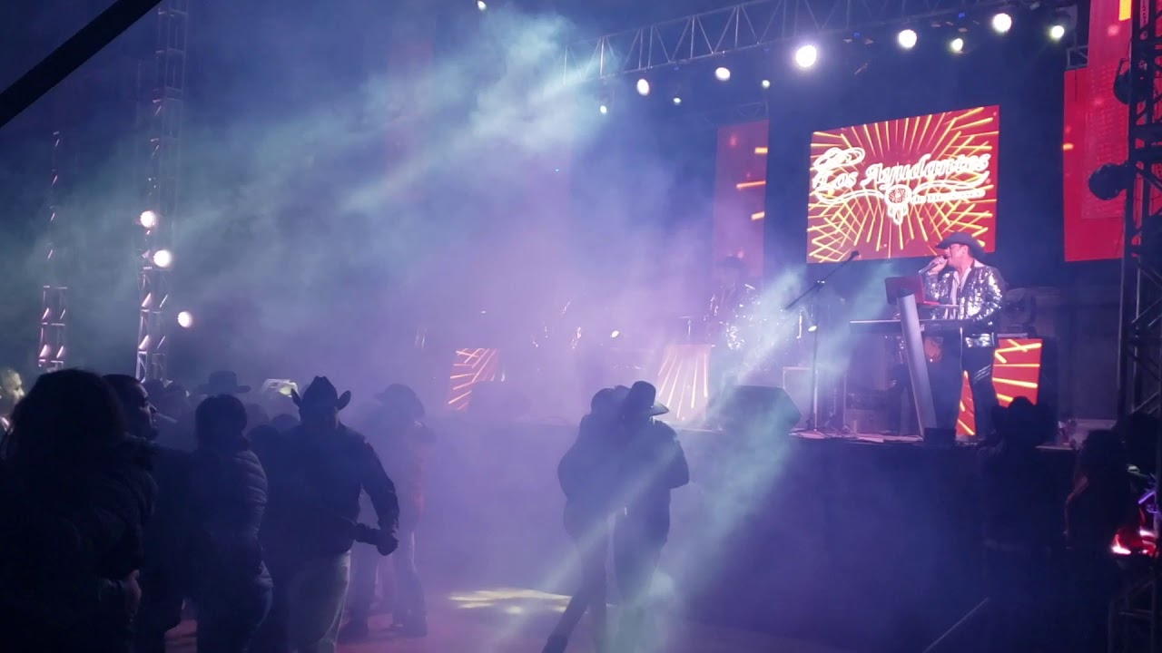 Un Zapateado y Corrido Con Los Ayudantes de Huacasco