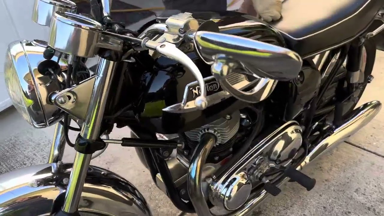 1965 Norton Atlas start up.