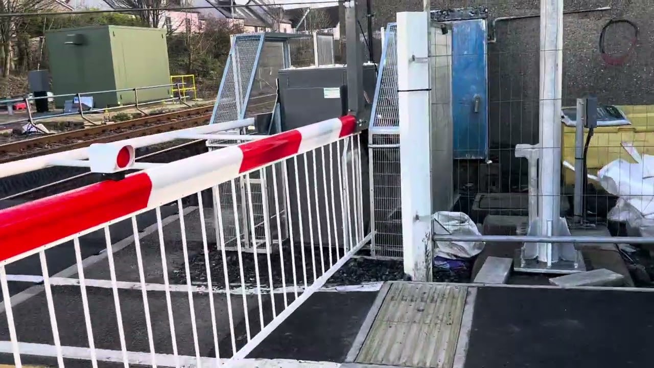 *NEW UPGRADE* Kidwelly Level Crossing, Carmarthenshire