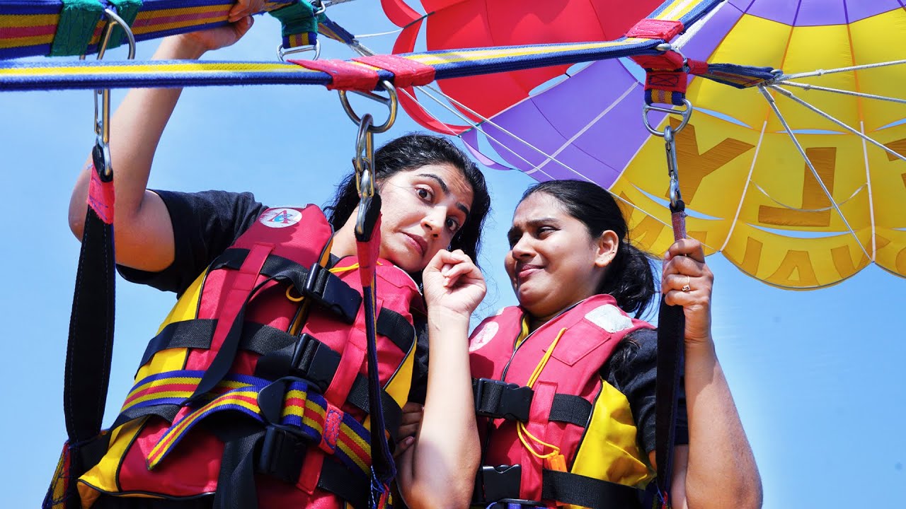 ഞങ്ങളുടെ ഒരു പാരാസെയ്‌ലിങ്ങ് യാത്ര | Parasailing Vlog | Anshitha Anji