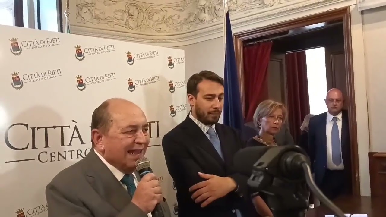 Il commovente passaggio di consegne tra Antonio Cicchetti e Daniele Sinibaldi