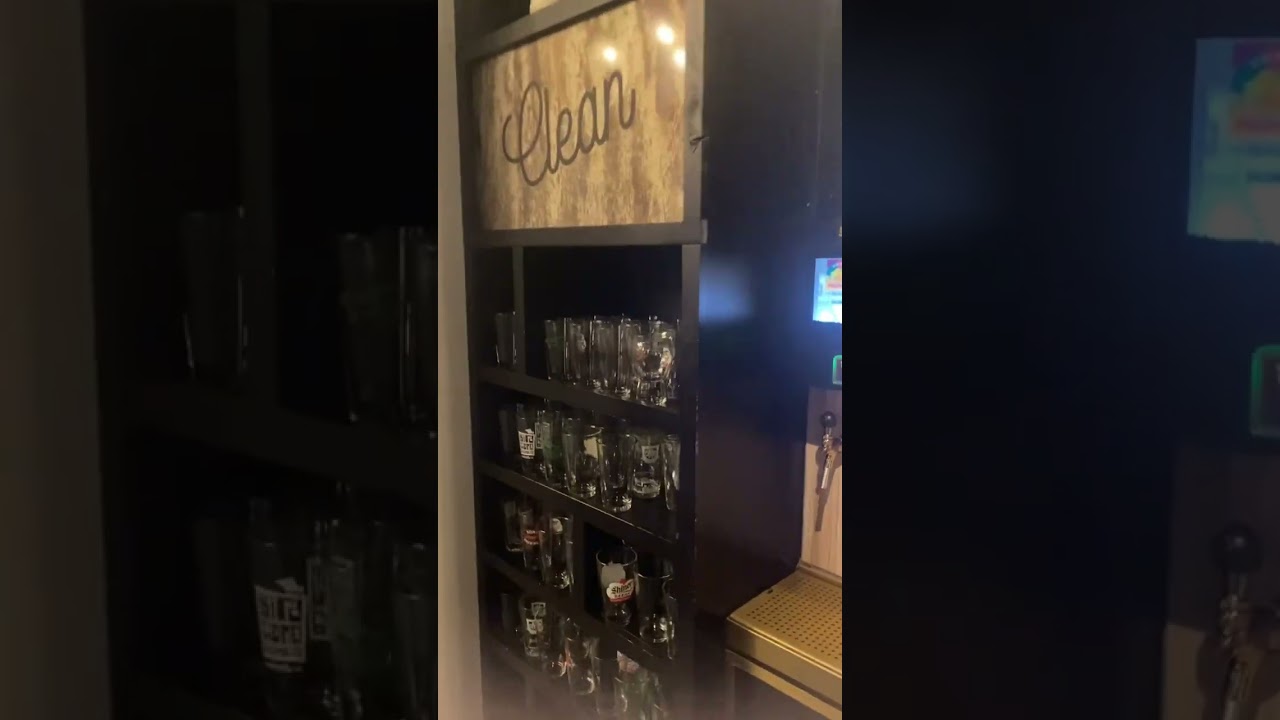 GOING DOWNSTAIRS AT PINHOUSE CLT #shortsvideo #food #datenight #drinks #latenight