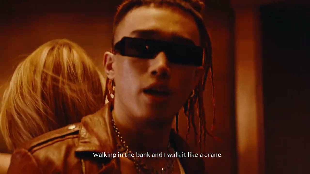 MULA SAKEE《Saint&Supernova》—OFFICIAL MUSIC VIDEO