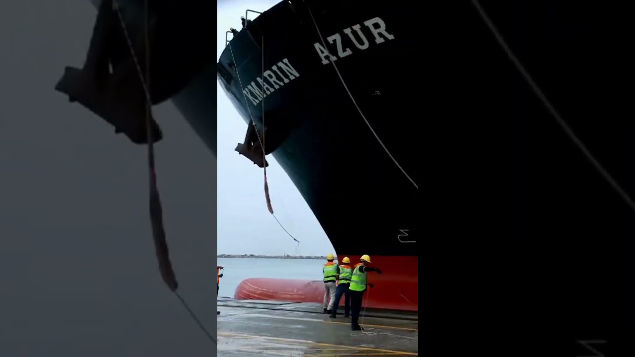 a feeder vessel KMARIN AZUR berthed