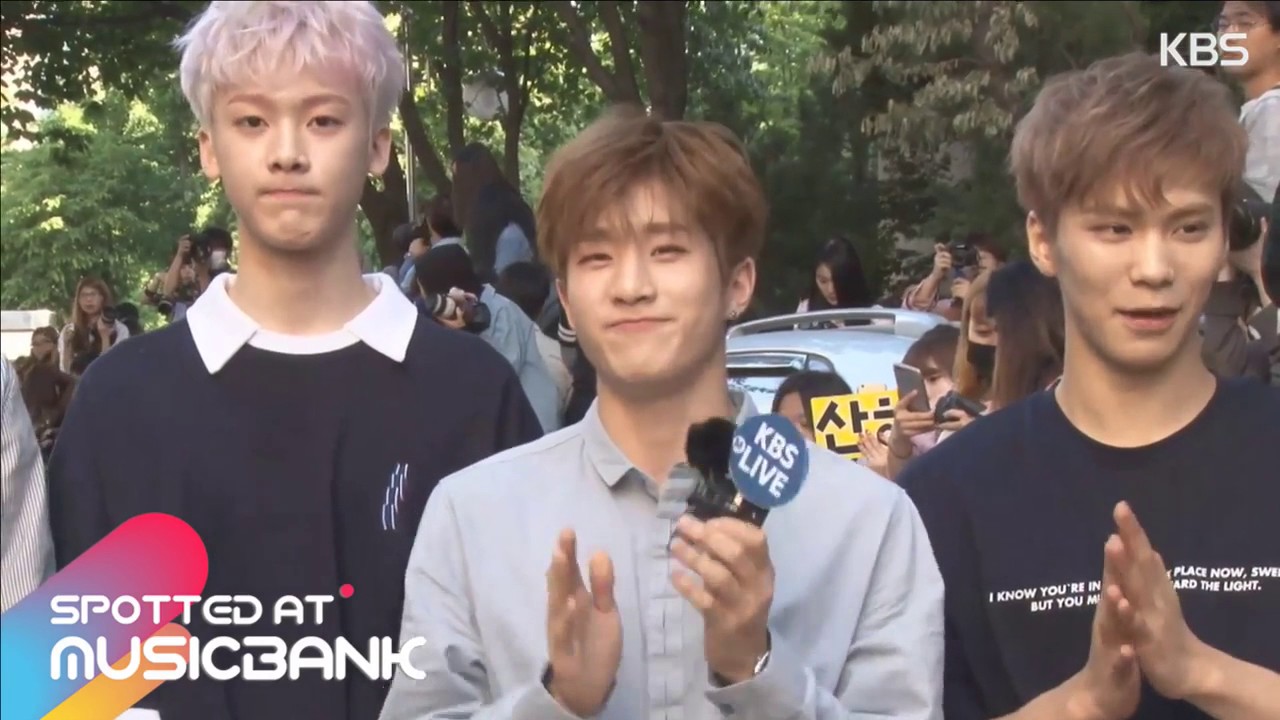 [Spotted at Musicbank] 170602 ASTRO cut