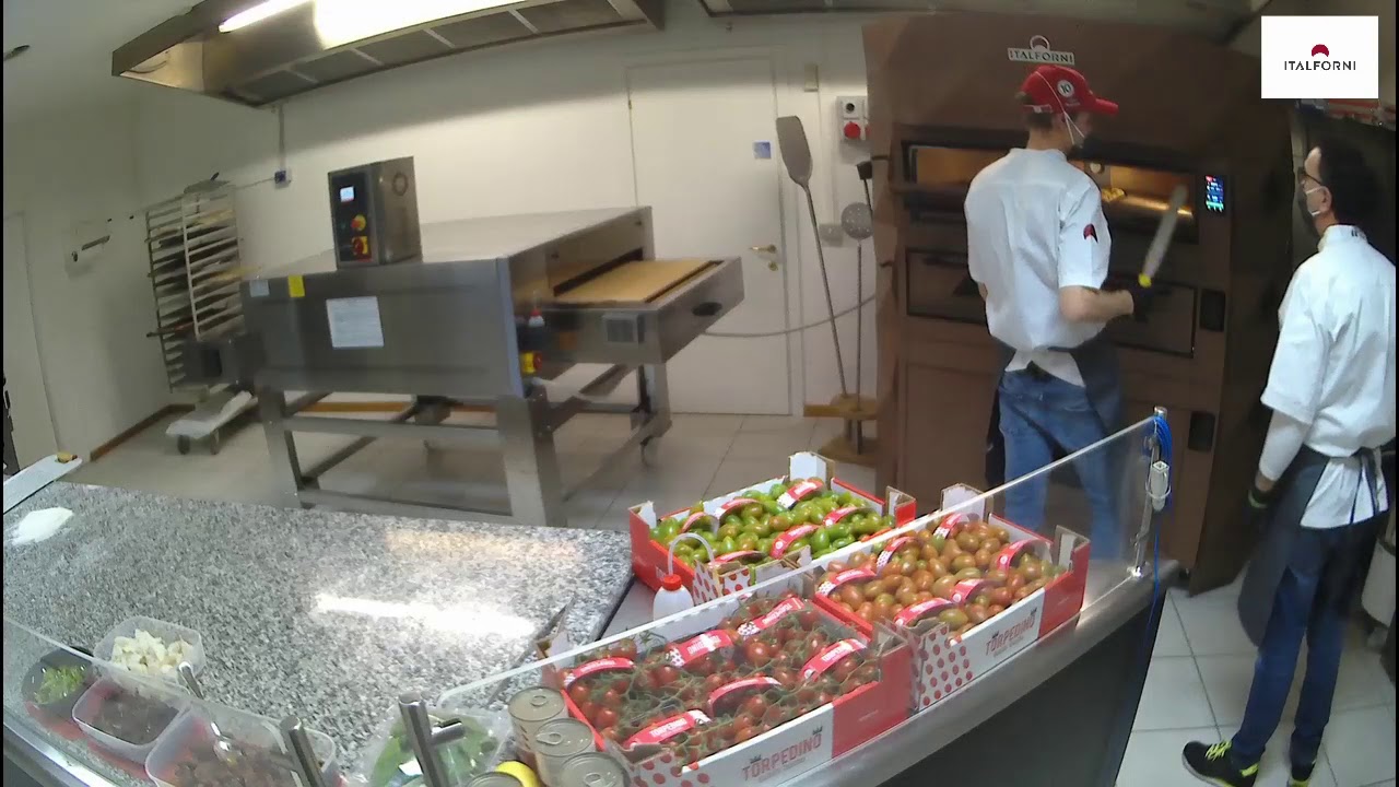 Italforni | SIGEP EXP 2021 PIZZA IN TEGLIA ROMANA Showcooking  HD READY