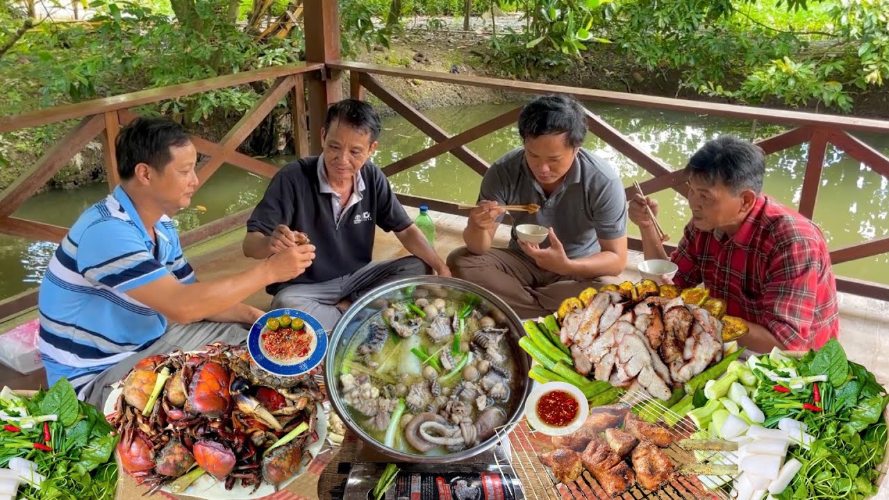 Trúng Đậm Đêm Mưa - Lẩu Rắn Hầm Sả, Vú Heo Nướng Chao 