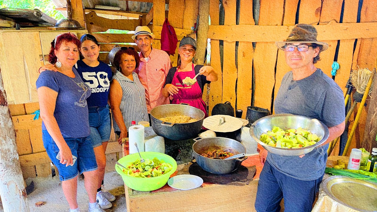 COCINANDO con  la FAMILIA en un HERMOSO CAMPO de JARABACOA en RD
