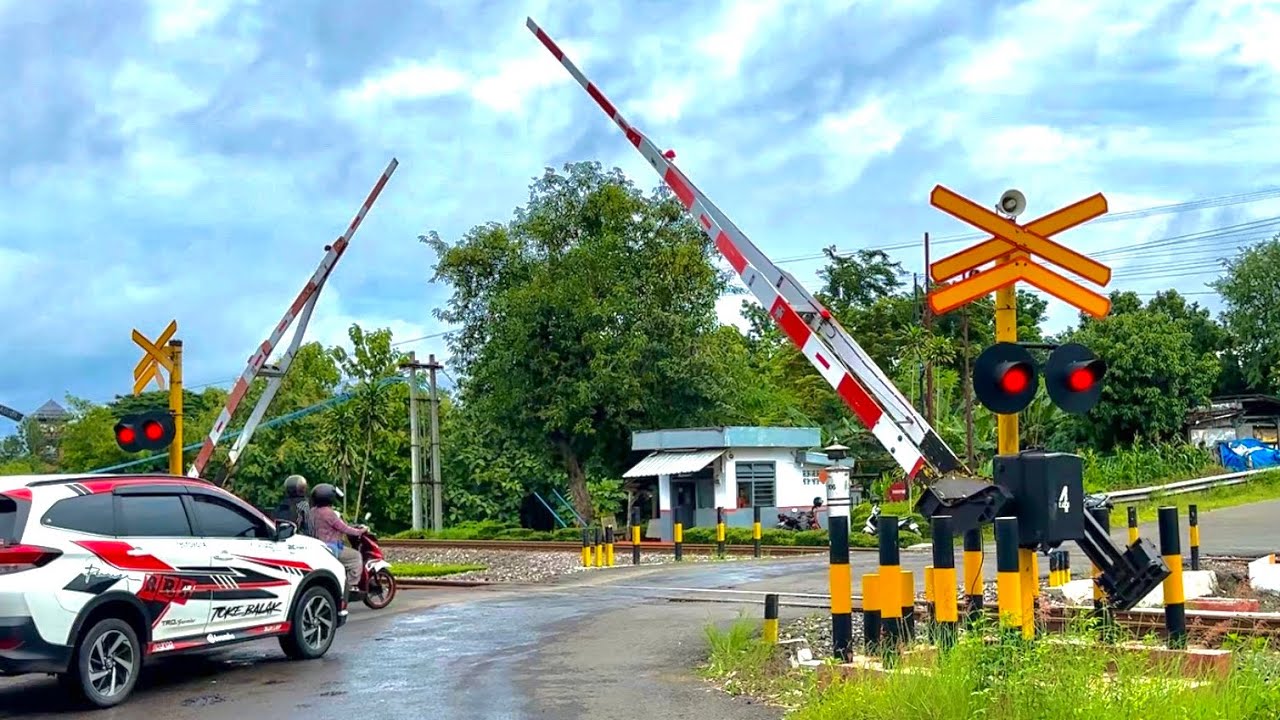 Perlintasan Kereta Api Wilangan Nganjuk, Jawa Timur