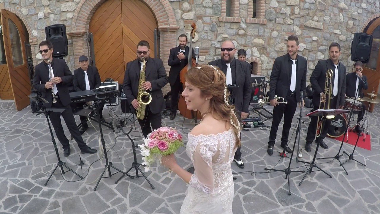 Matrimonio - Castello degli Dei - Ingresso Sposi