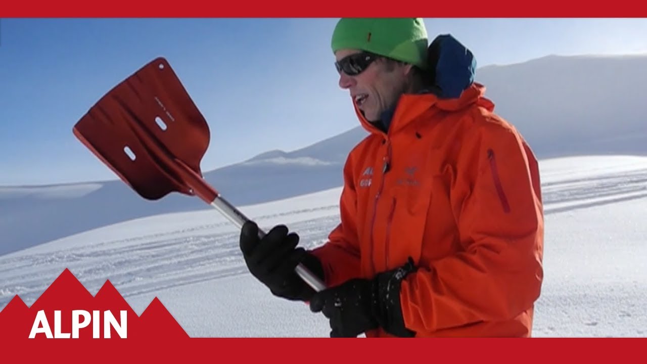 Test 2014: Das sind die besten Lawinenschaufeln | ALPIN - Das Bergmagazin