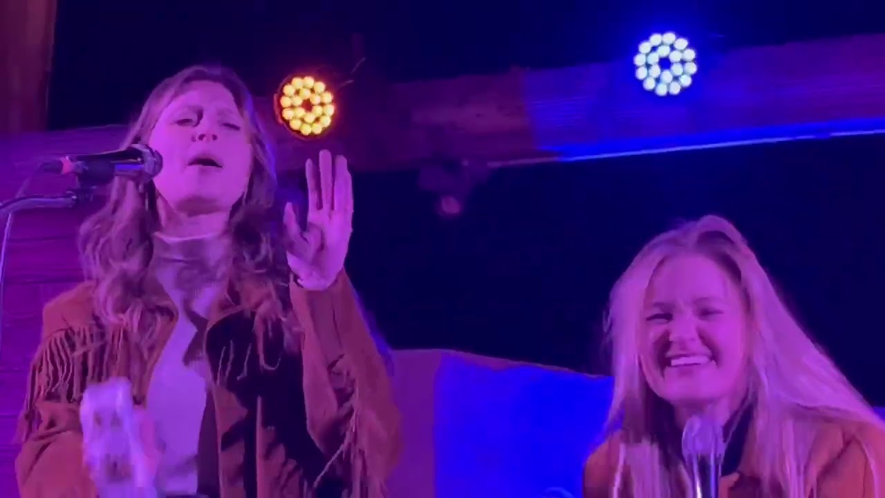 Aly & AJ — Sunchoke (Live at Pappy + Harriet's 03.17.23)