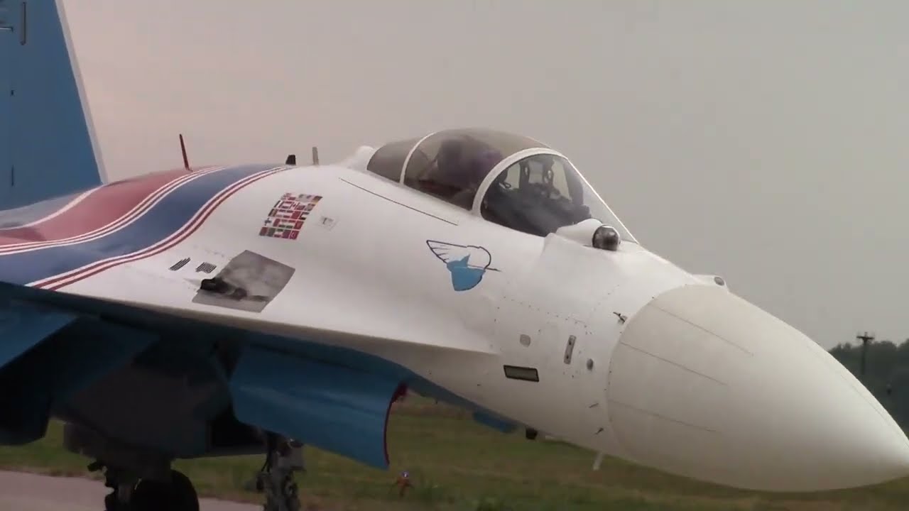 Cу 35С - Русские Витязи. Групповой полет. Армия 2022