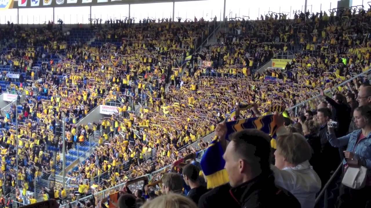 Eintracht Braunschweig Fans nach 3:1 Niederlage in Hoffenheim! - 10.05.2014