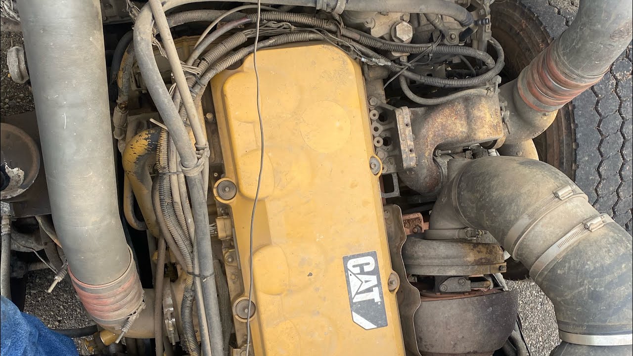 Replacing Starter on CAT C13 in a KW900