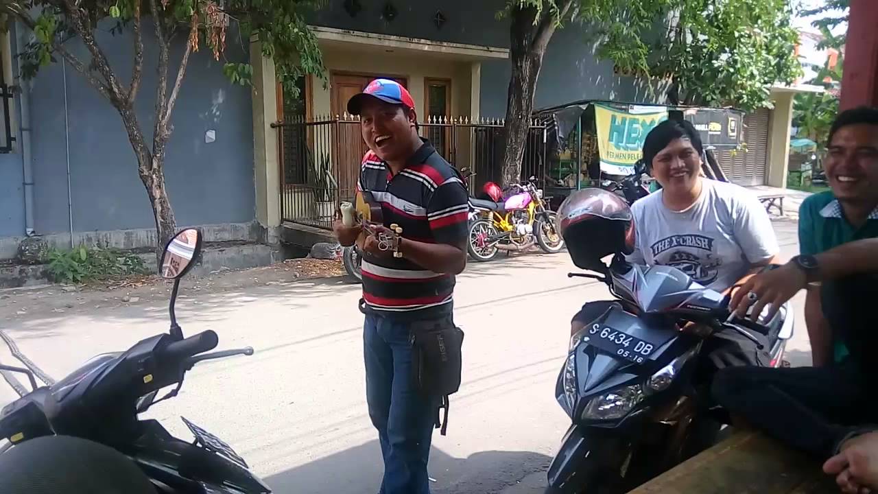 Pengamen Bojonegoro Lucu Kreatif