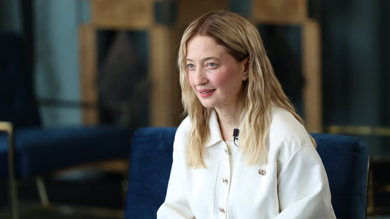 ALBA ROHRWACHER - Interview -  Français (Sous-titré anglais) - Cannes 2025