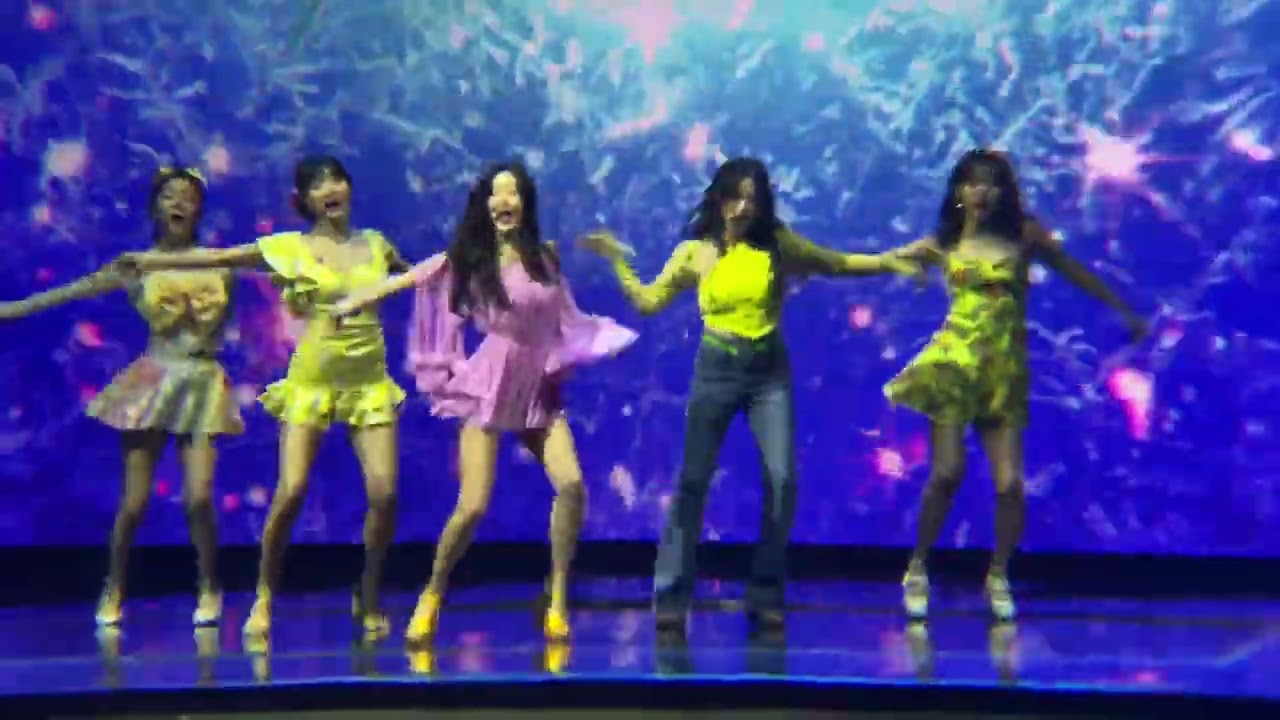 220521 Red Velvet - Feel My Rhythm at Allo Bank Festival 2022 (Jakarta)