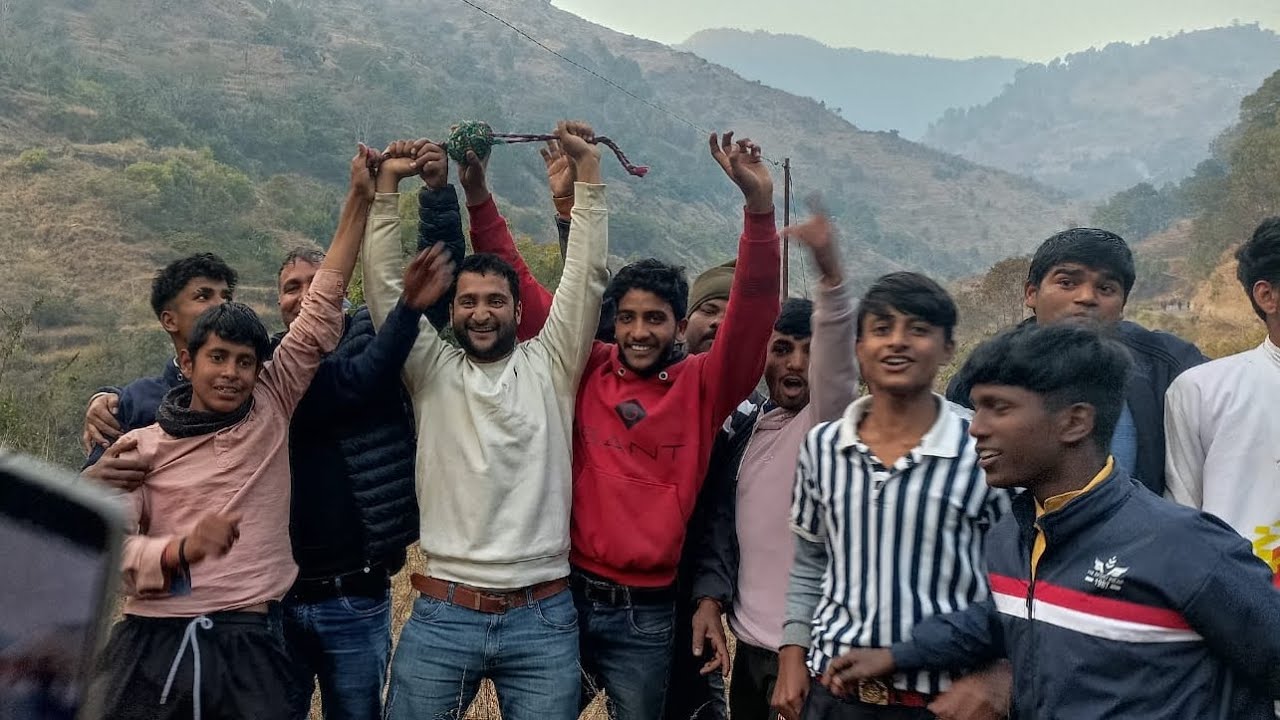 गेंद मेला चाक्यूंसैण् पट्टी डबरालस्यूं, द्वारीखाल, पौड़ी गढ़वाल