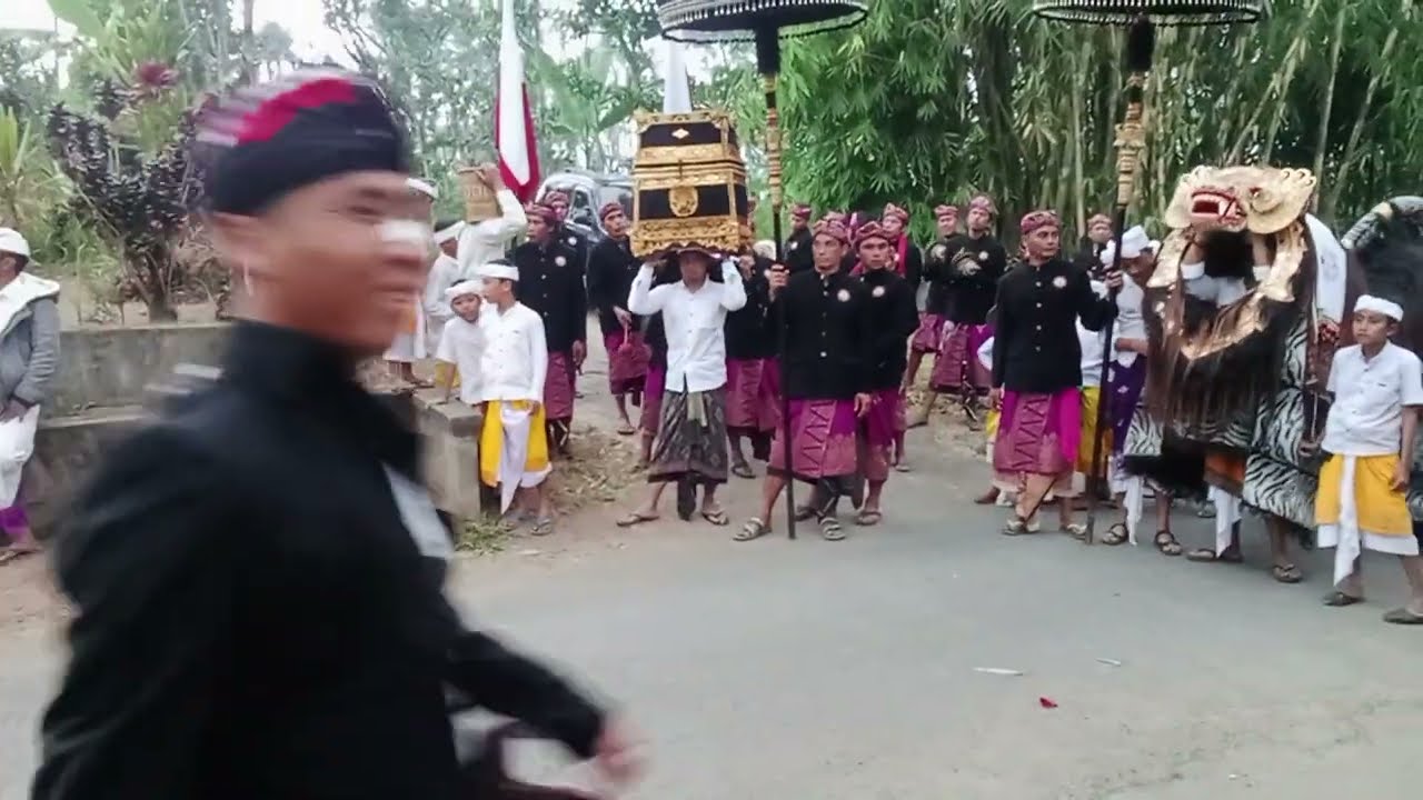 betare aLit sekardadi, kapendak antuk ratu ayu Pucak tegeh jagat sunting🙏