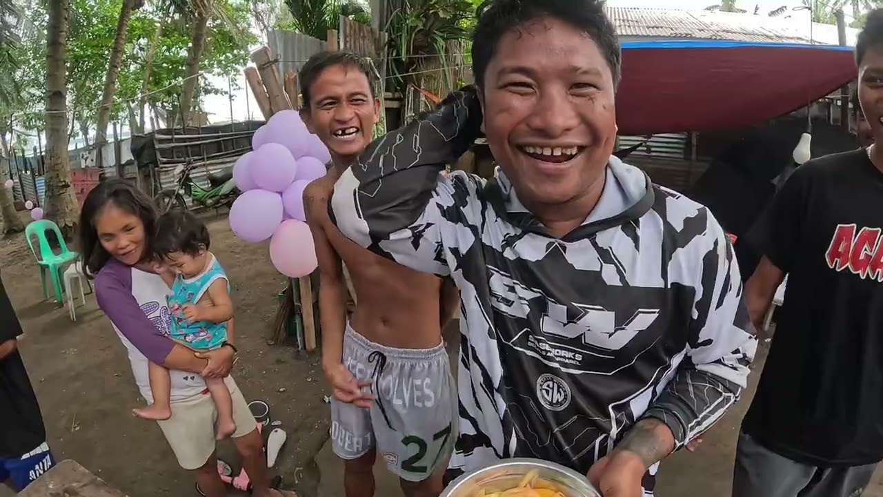 Stranded sa Isla! - Napaakan si Marjun! Hahahah 
