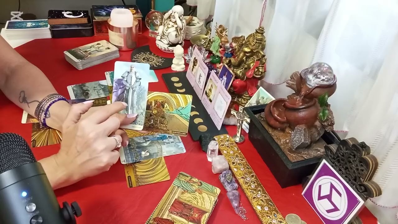CAPRICORNIO ❤️ AMOR,TE EXTRAÑAN, VOS QUERÉS UN CAMBIO,NUEVA CONEXIÓN 😍 PASIÓN Y EMOCIONES ✨