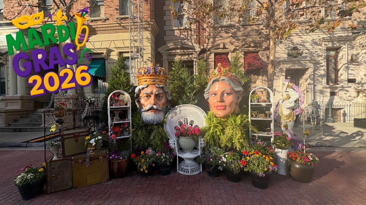 Universal Mardi Gras 2026! Food booth's, Tribute store, Merch & finishing the day with the parade!