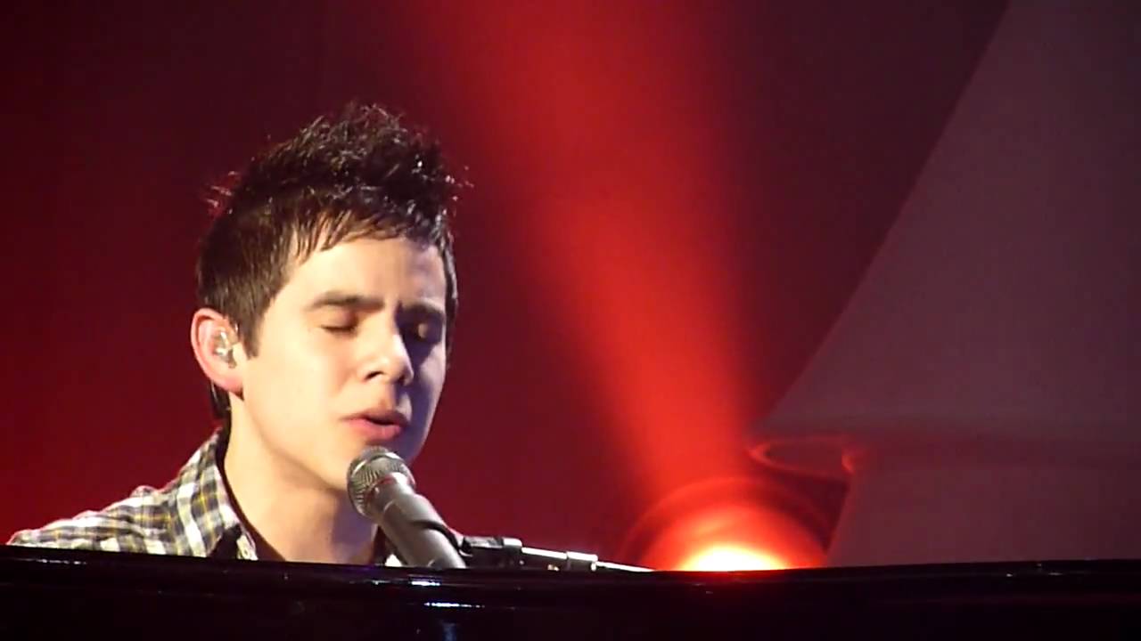 David Archuleta singing The Riddle in Waukegan, IL 12/11/09
