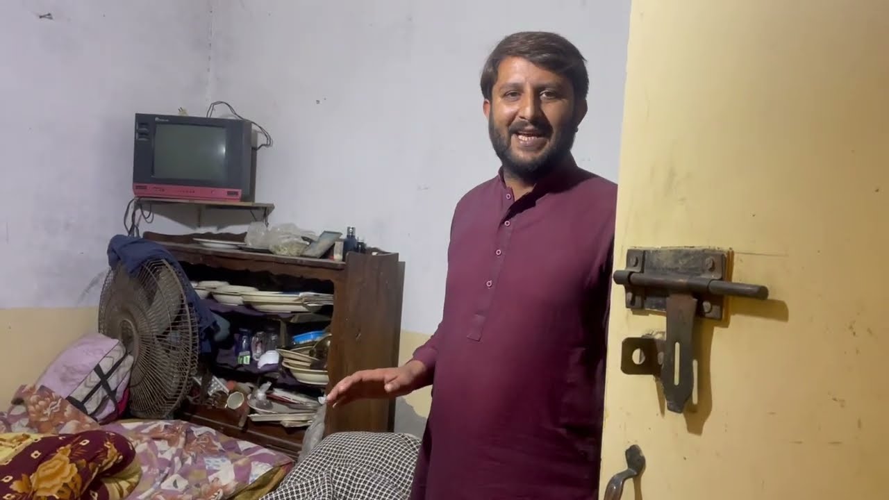 Helping a Poor Family in Mian Channu | Keys To Jinnah Charity