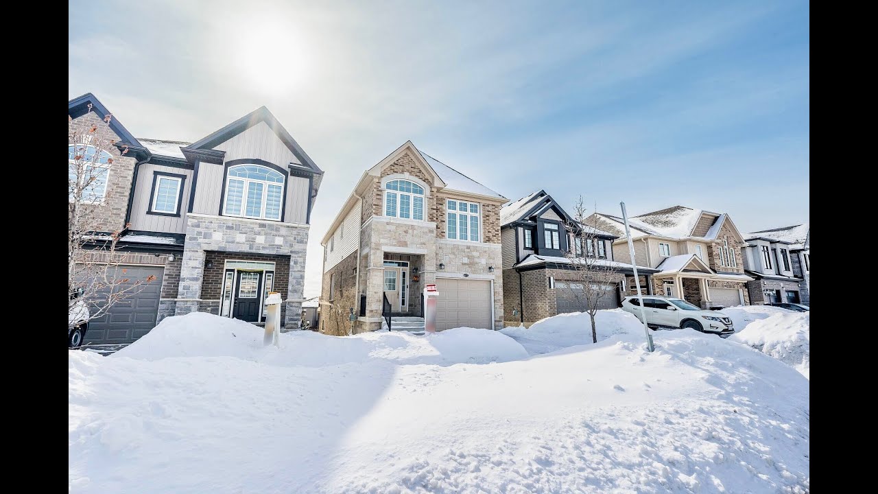 Single Family For Sale - 677 Thomas Slee Drive, Kitchener, ON N2P 0J1