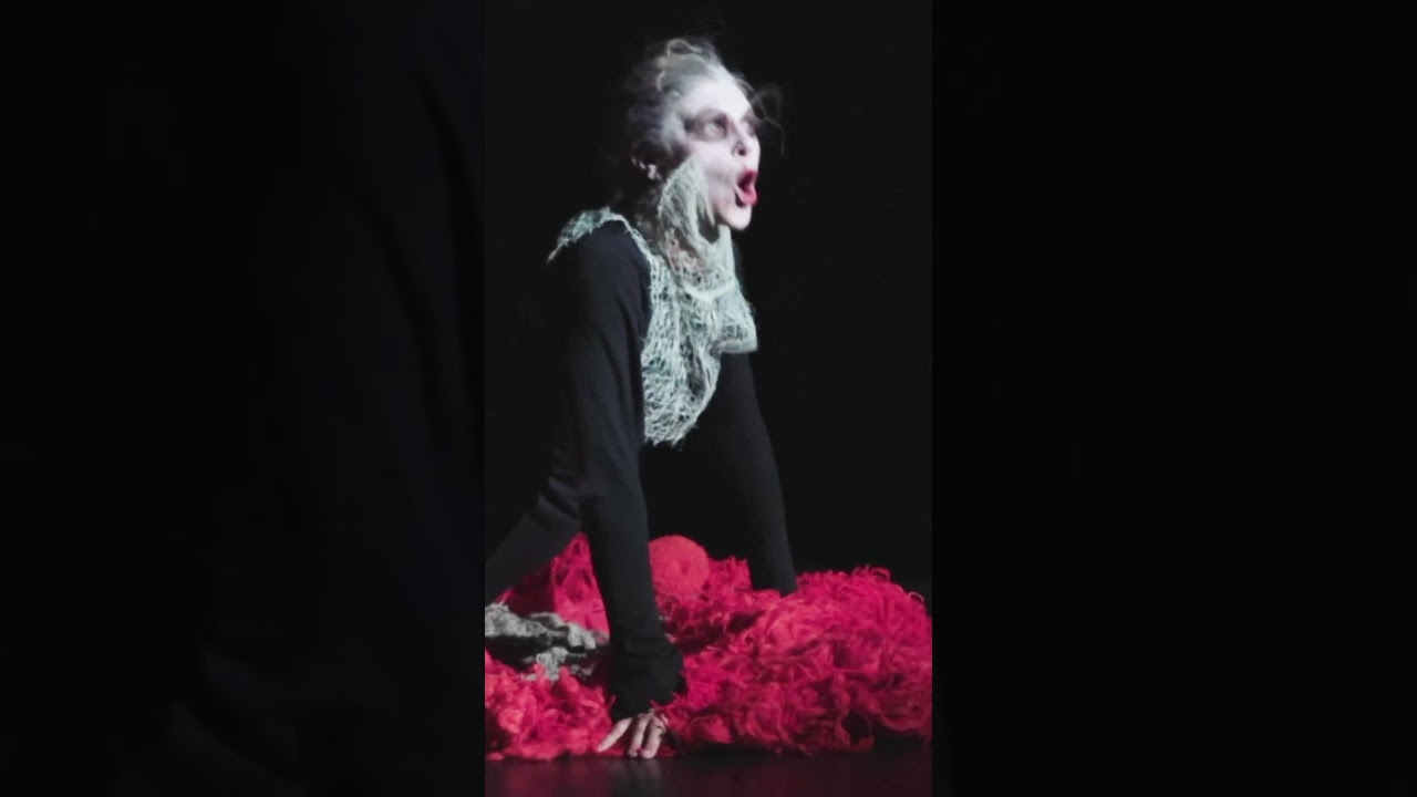 Groteskowo mroczny, zabawny i sugestywny polski teatr &ndash; Matka