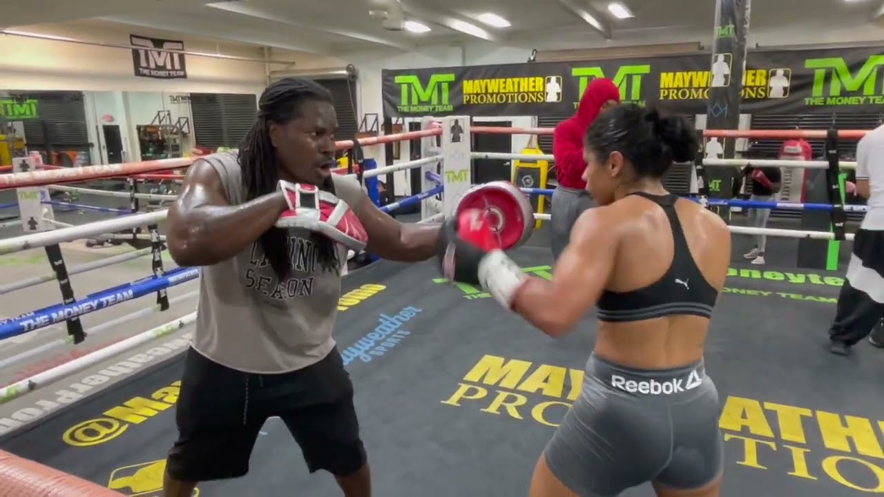 🟣 Florencia Belén With Romero's Coach Bullet Doing Pad Work❗️