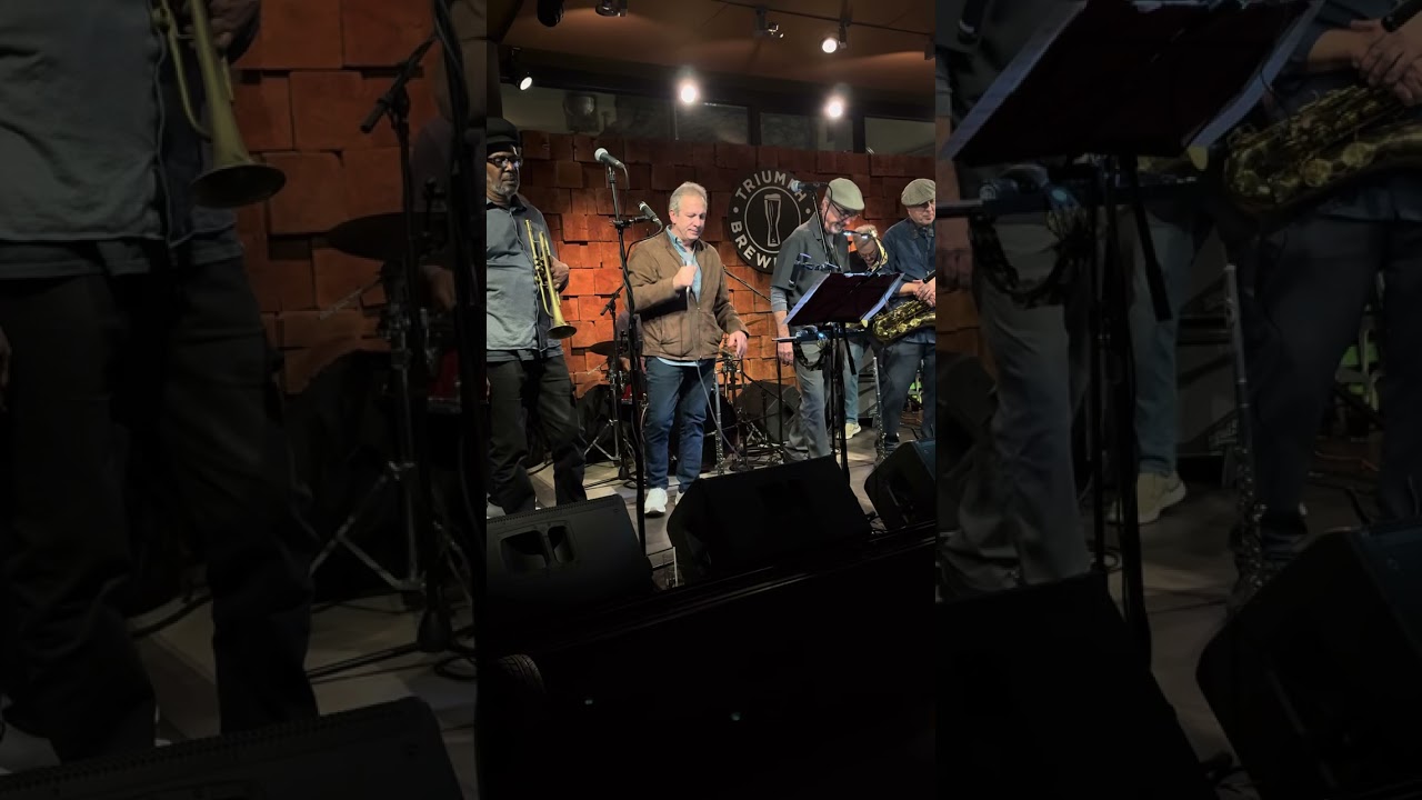 Joe Rapolla ￼and The Fumos doing a little of Chicago’s “Beginnings” 