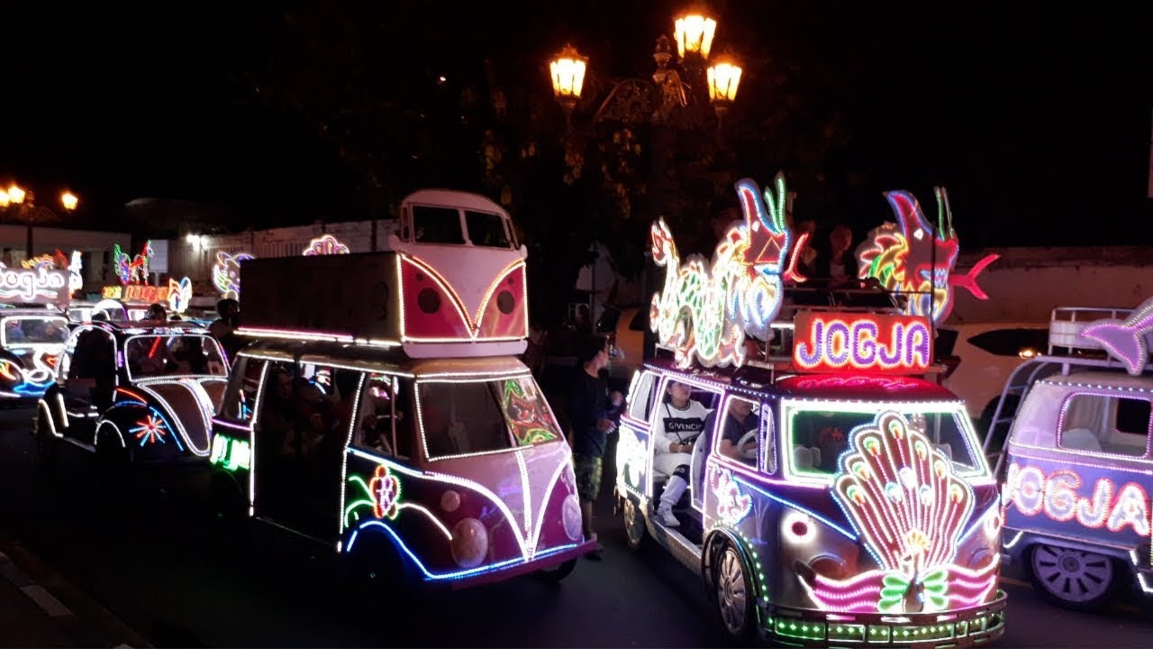 ROMANTIS DAN SERU ABIS!!! Wisata Malam Alun Alun Kidul / Selatan (ALKID) Jogja - Wisata Yogyakarta