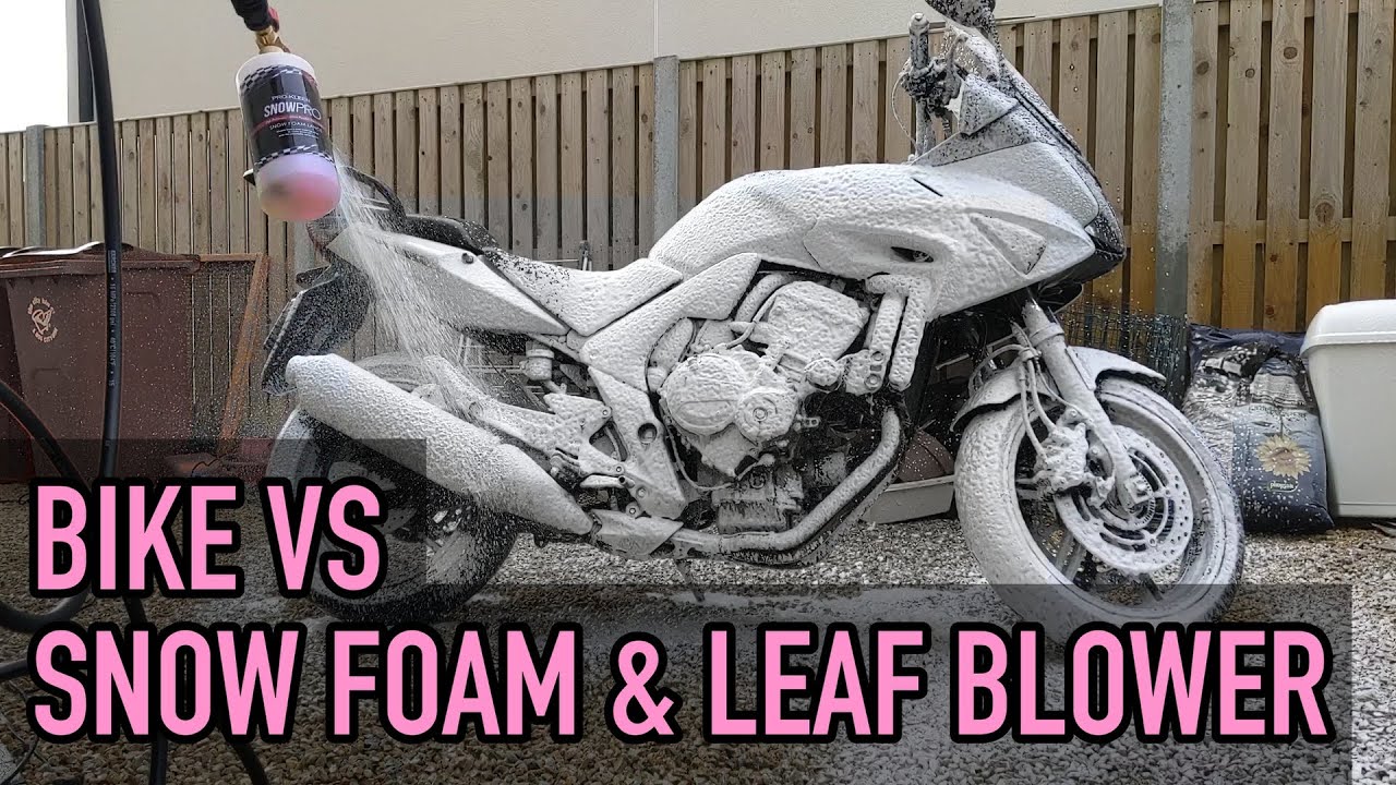 Motorbike washed with SNOW FOAM & dried with a LEAF BLOWER | Karcher K4 | Pro-Kleen lance | Autoglym