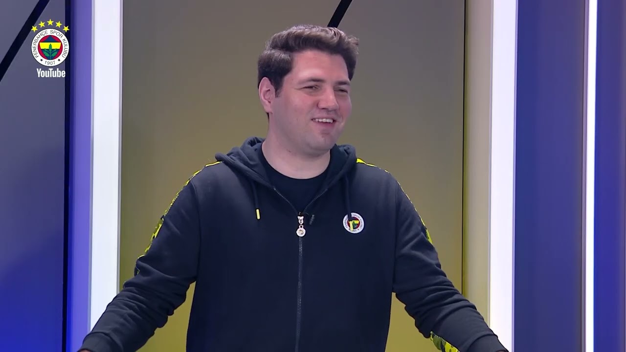 Fenerbahçe Medicana Erkek Voleybol Takımımızın Oyuncusu Burutay Subaşı ile Smaçör
