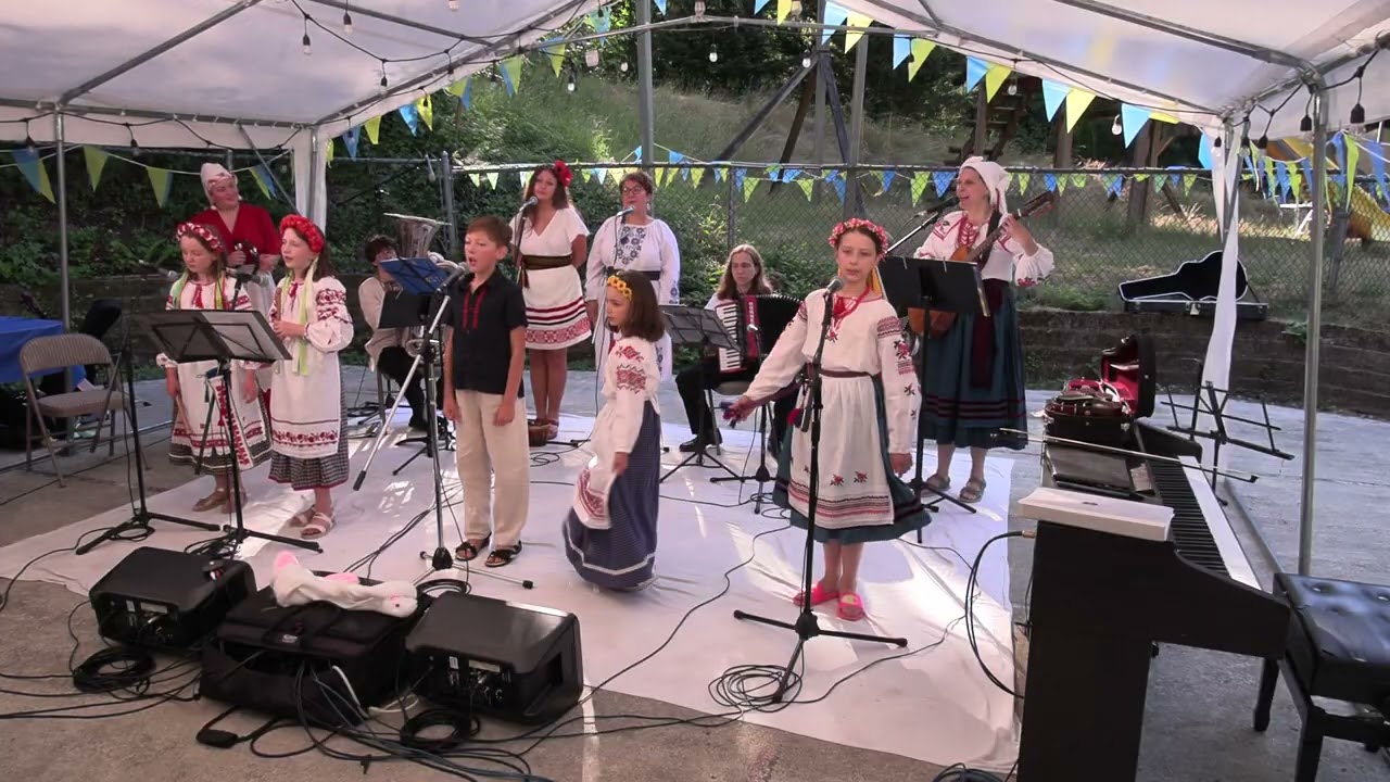 Chorni Ochka. Performed by Vyunok group at Ukrainian Fundraiser 7/12/25