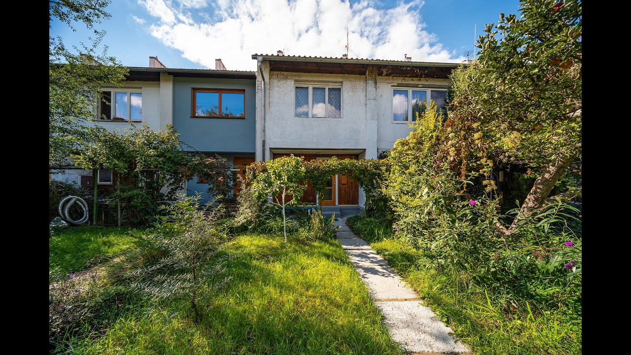 Řadový rodinný dům 3+kk k rekonstrukci, kousek od metra Strašnická