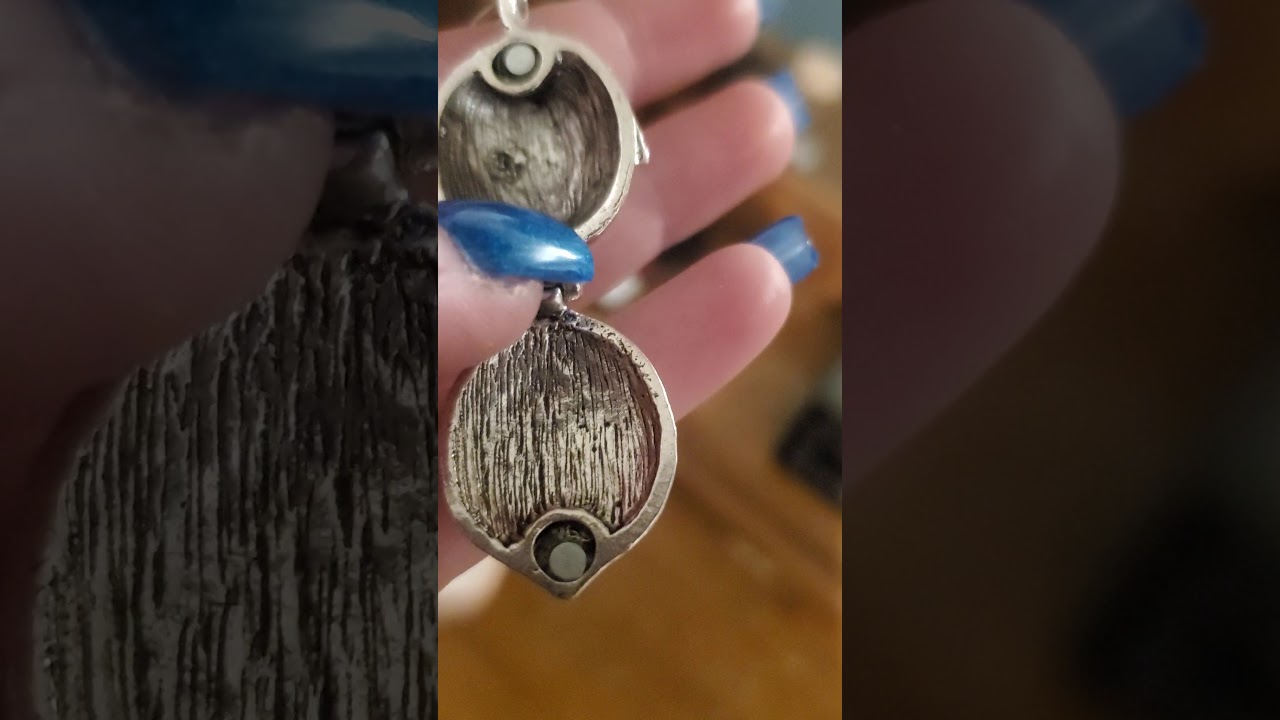 The day I finally got katherine pierce,elena Gilbert,original witches necklace and rebecca's amulet!