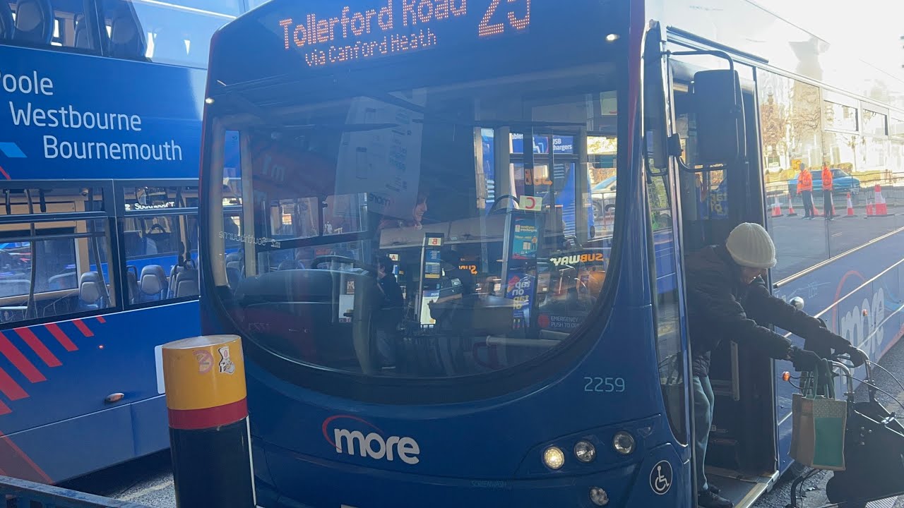 Morebus 2259 HF12 GVZ on the 25 to Poole