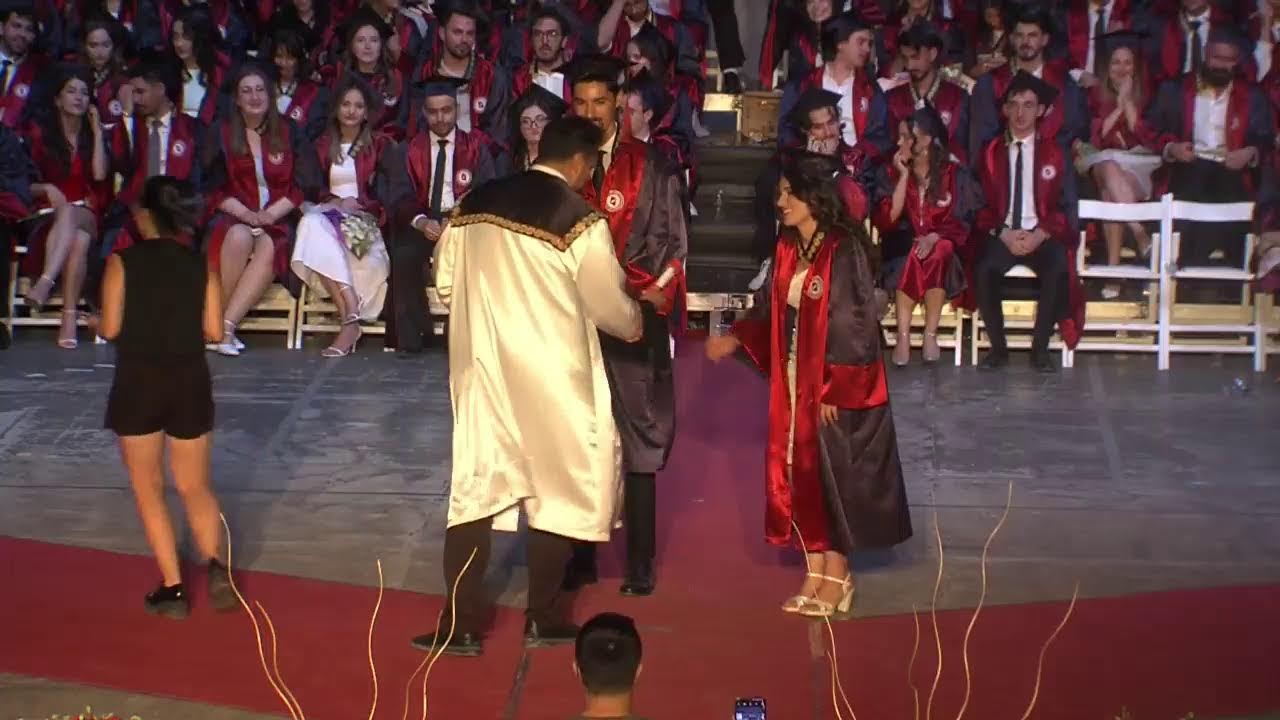 İzmir Kâtip Çelebi Üniversitesi Tıp Fakültesi 2024-2025 Mezunları