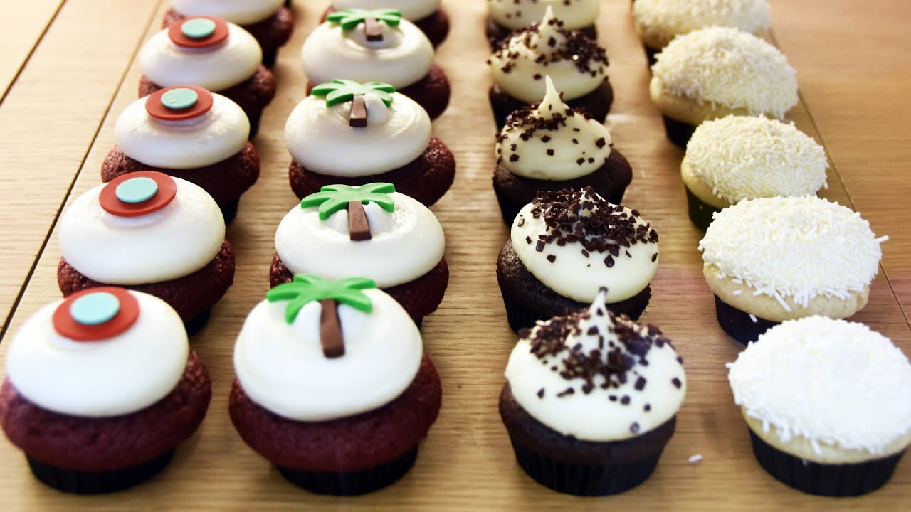 Sprinkles Cupcake Bakery at Disney Springs - First Look Inside and at Treats, Walt Disney World