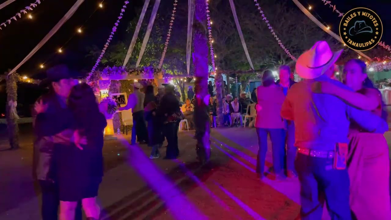 bailando cumbia ejido el realito