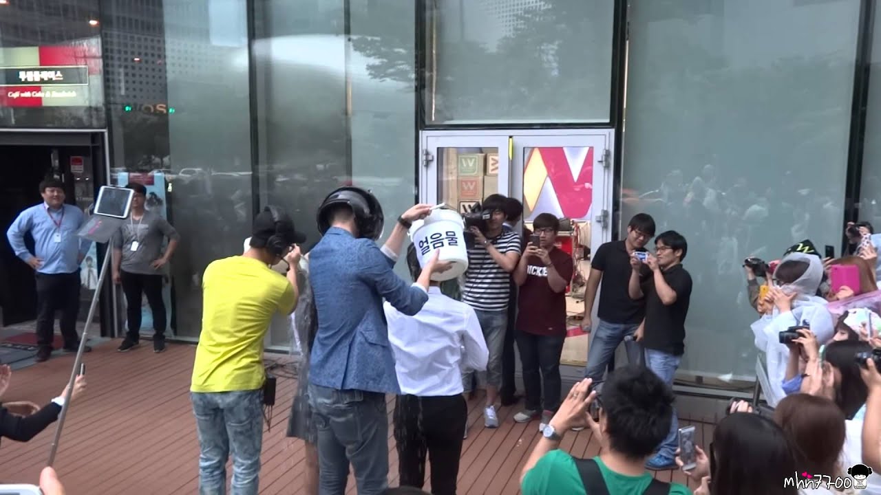 [HD fancam] 140821 K.Will and Yewon - doing ALS Ice Bucket Challenge @ Open Studio