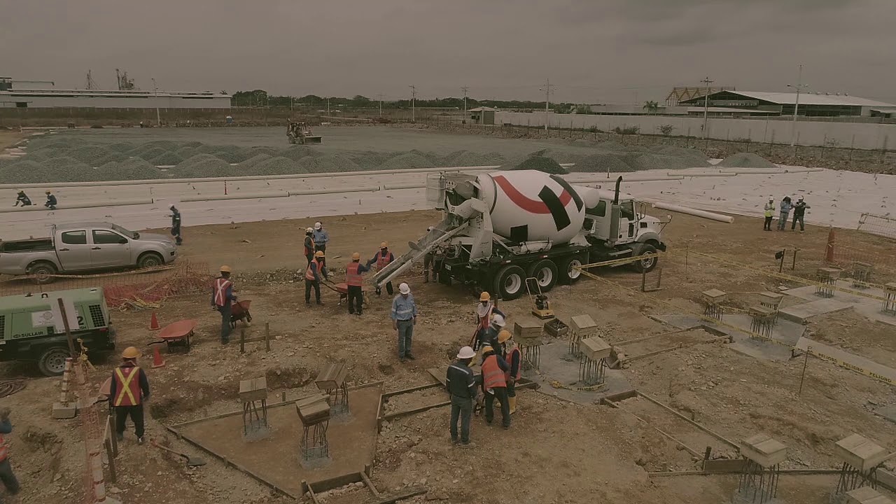 Cimentación mediante Pilotes Prefabricados Fábrica Galápagos  (Ecuador)