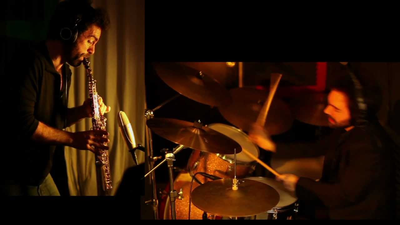 The Walk of Mr Woo - Giulio Carmassi