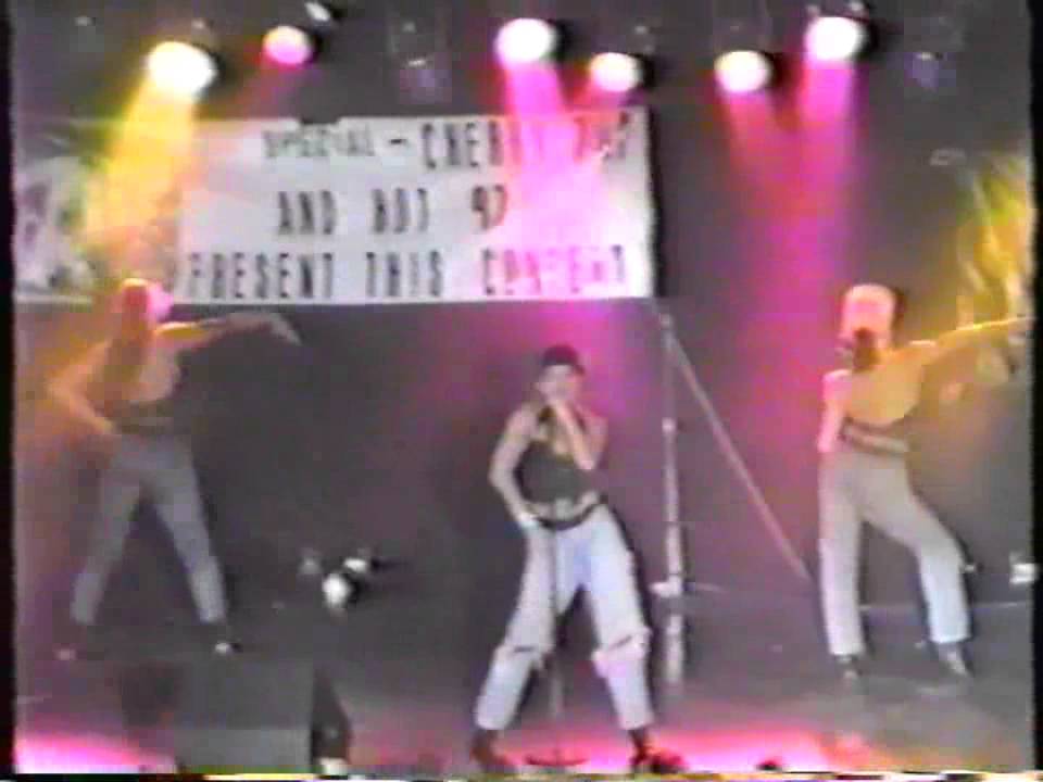 Raiana Paige - Rescue Me (Live Roseland NYC 1991)
