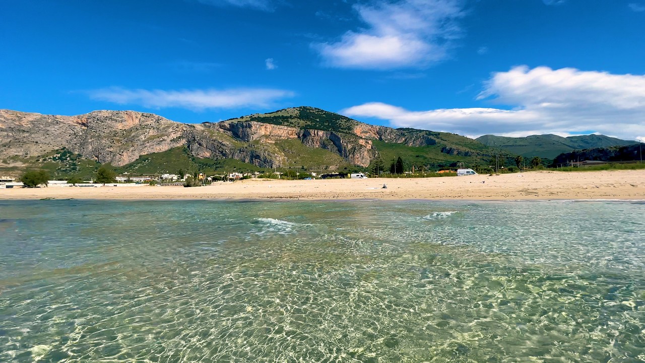 Spiaggia di Capaci, Mare Cristallino e Spazzatura in Spiaggia [Sicily 4k]
