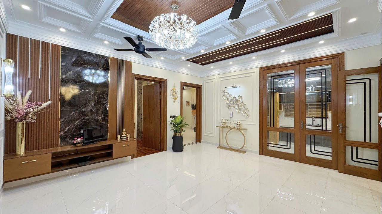 10 Marla 35' &times; 65' Beautiful House 🏠 with 5 bedroom